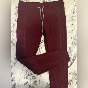 Celestial bodiez burgundy, leopard workout leggings